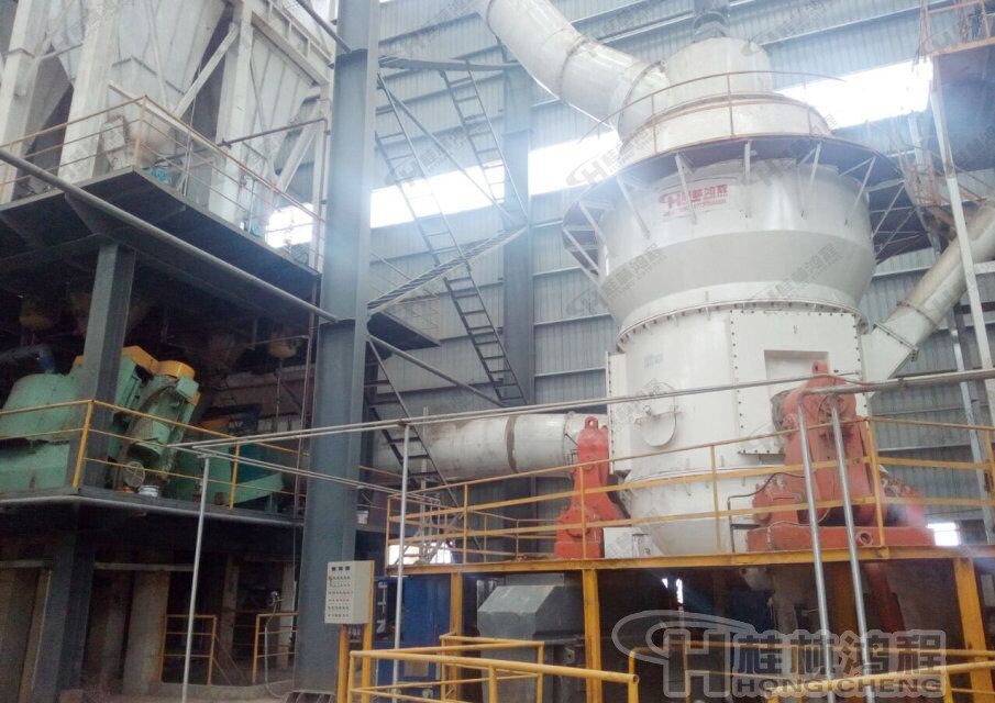 桂林鴻程滑石立磨磨粉機(jī)，滑石磨粉設(shè)備-HLM立式磨粉機(jī)HLM2900
