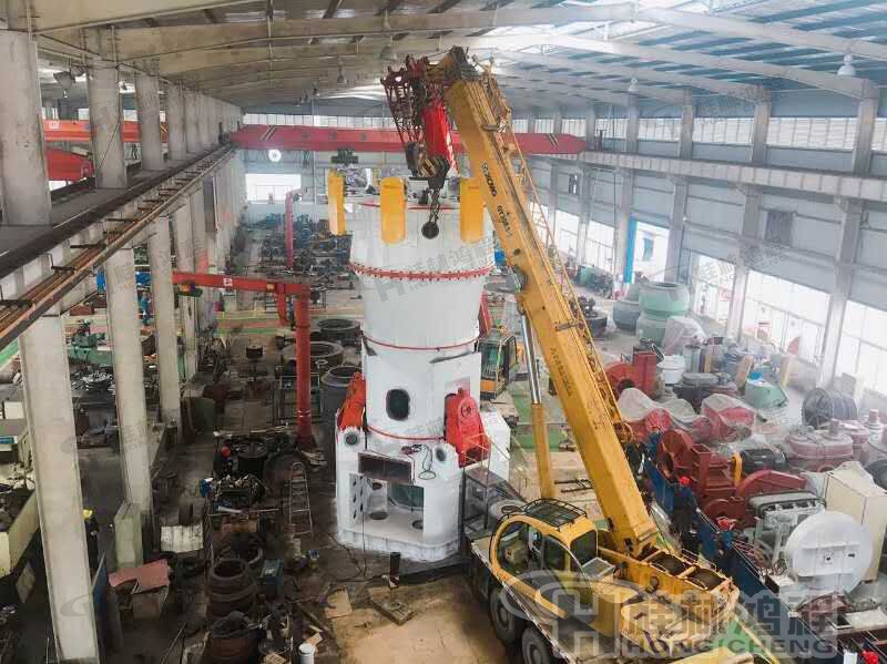 超細立磨生產碳酸鈣400目粉時產10噸的型號 HLMX1700超細立磨生產碳酸鈣400目粉時產10噸的型號
