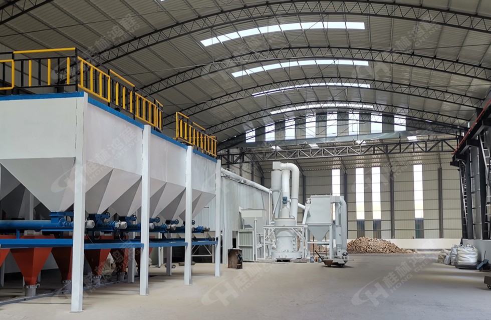 北方某公司鋅砂磨粉機4R3220雷蒙磨粉機生產車間 河北邯鄲鋅砂磨粉機4R3220雷蒙磨粉機200目生產車間